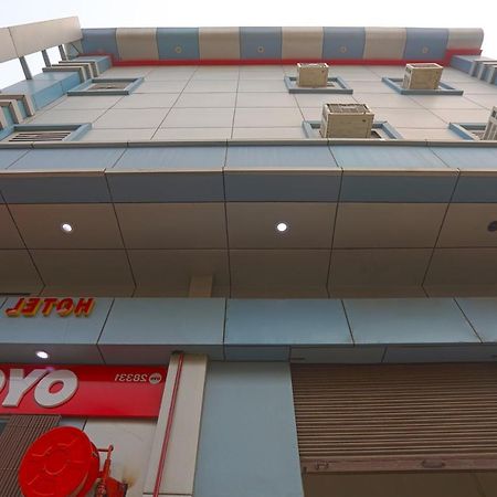 Oyo Flagship 79289 Hotel Grand Keshav 가지아바드 외부 사진
