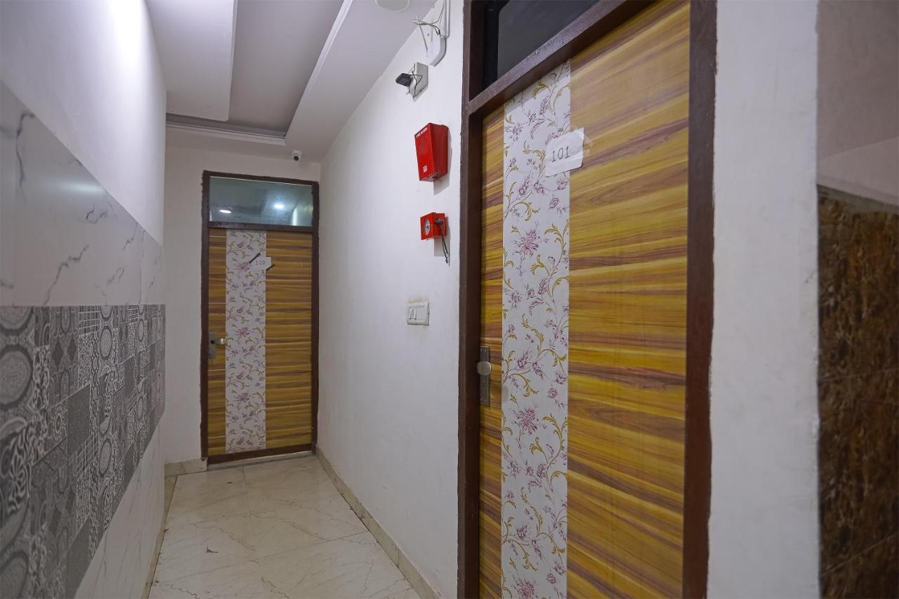 Oyo Flagship 79289 Hotel Grand Keshav 가지아바드 외부 사진